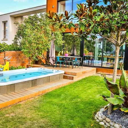 Villa Fantastic House & Gardens -360° View Over Paris Issy-les-Moulineaux